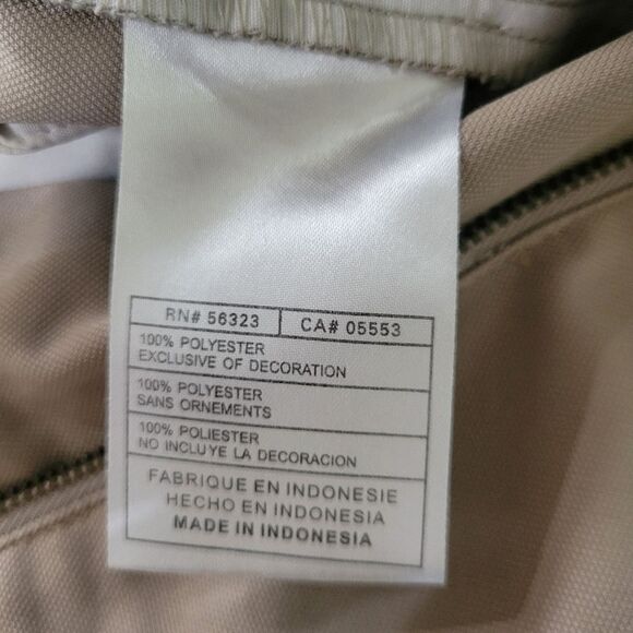 Nike Men's Taupe Pleated Golf Shorts - Picture 10 of 14